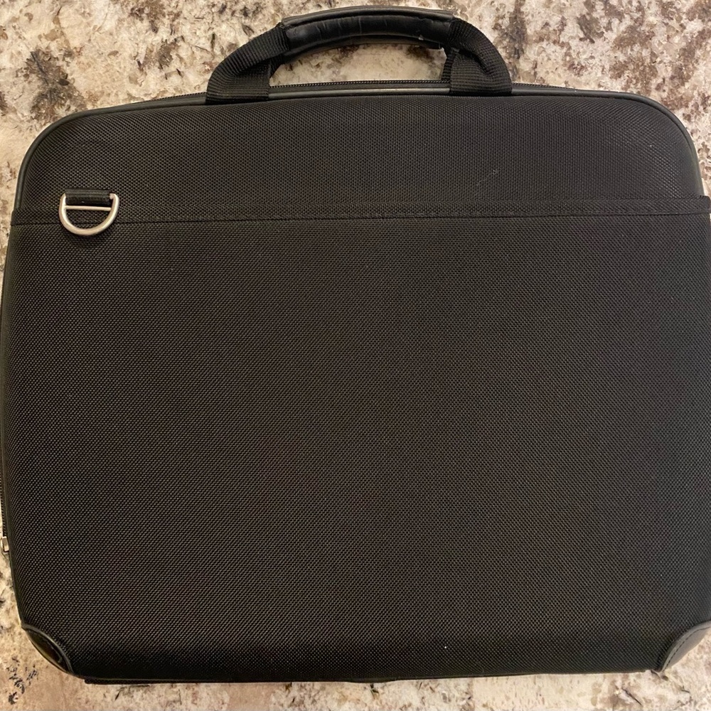GnarlyFish hardshell computer briefcase. - Picture 2 of 6